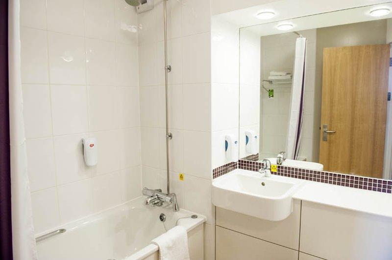 Premier Inn 첼름스퍼드 외부 사진